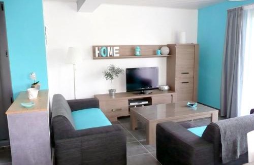 Telgruc-sur-Mer House | Bungalow in Telgrus sur mer near Sandy Beach