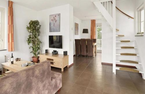 Municipality of Nissewaard House | Bungalow in Zuytland Buiten by the Water