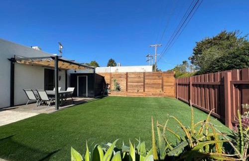 Normal Heights House | Bungalow near zoo and beach with AC, EV, private yard