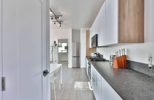 Normal Heights House | Bungalow near zoo & beach w./AC |EV| private yard