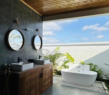 Nosy Be Villa | Bungalow Noix de Coco