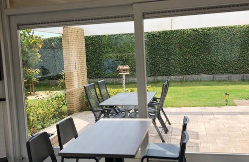 Zaltbommel House | bungalow Ouddorp aan zee (alex206) 8 min bike to beach new bathroom