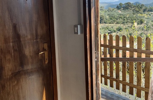 Camporosso House | Bungalow Sixdays 3 with outdoor hot tub.