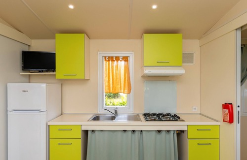 Bibbona House | Bungalow 'Sole2' with Shared Pool, Private Terrace and Air Conditioning