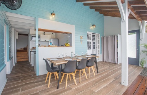 Trois-Rivieres House | Bungalow Ti Coco 4 Chambres et Piscine à Trois Rivières