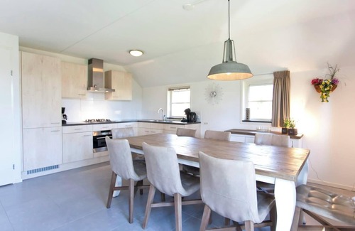 Schaarsbergen House | Bungalow with 4 bedrooms and a terrace