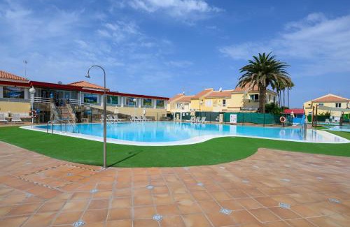 Sonnenland Hotel | Bungalow with Terrace BBQ Pool in Maspalomas