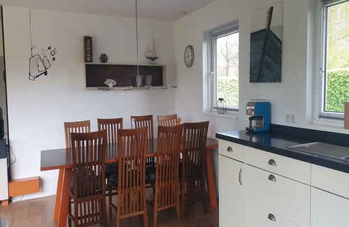 Eernewoude House | Bungalowpark It Wiid by Interhome