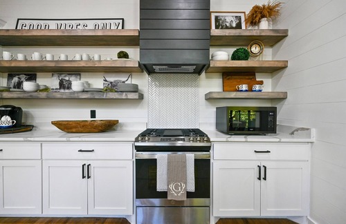 Broken Bow Cabin | Bunk Room | Hot Tub | Fire Pit | Sleeps 16 | Views