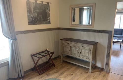 Kingston Apartment | Bunker Hill Hideaway Apartment Suite Formerly Kingston 376