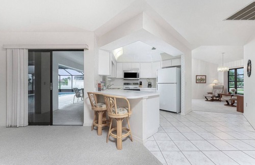 Pebble Beach Apartment | Bunker Lane Breeze – Rotonda West Pool Retreat