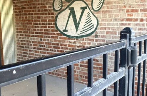 Maryville Apartment | Bunkhouse on the Square-Pet Friendly!