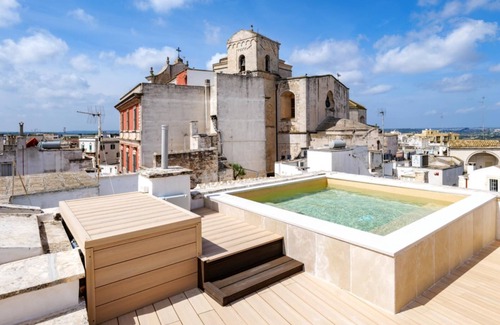 Martina Franca Apartment | Buone Maniere Exclusive Rooms Fico D'india room