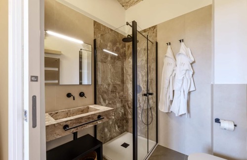 Martina Franca Apartment | Buone Maniere Exclusive Rooms Fico D'india room