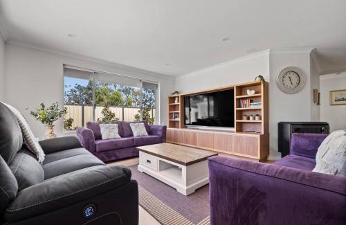Quindalup House | Buone Vacanze - Alfresco Living & Coastal Adventures