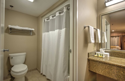 Burbank Hotel | Burbank Inn and Suites