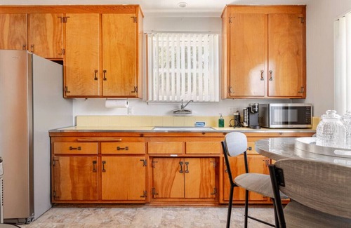 Burbank House | Burbank Starlight Hills
