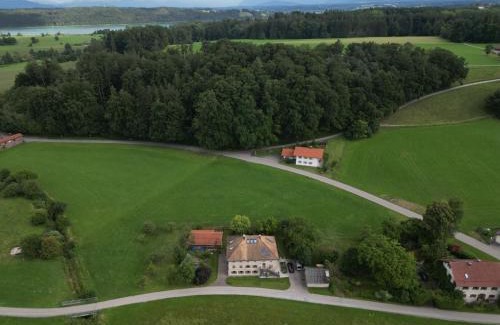 Taching a.See Apartment | Burg 2 - Ferienwohnungen