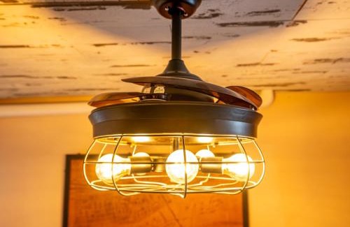 Downtown Harrisburg Hotel | BurgBnB Downtown