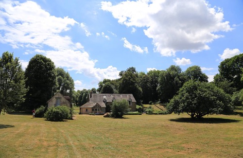 Saint-Benin-d'Azy House | Burgundy: mill in the middle of meadows/12 beds