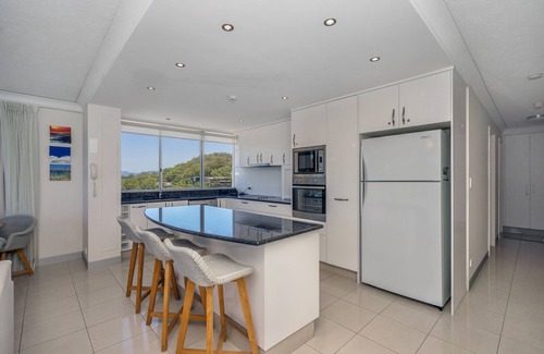 Burleigh Heads Hotel | Burleigh Beach Tower