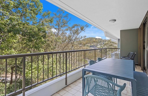 Burleigh Heads Apartment | Burleigh Headland 2 Bedroom Stay, just a stones throw from the beach!