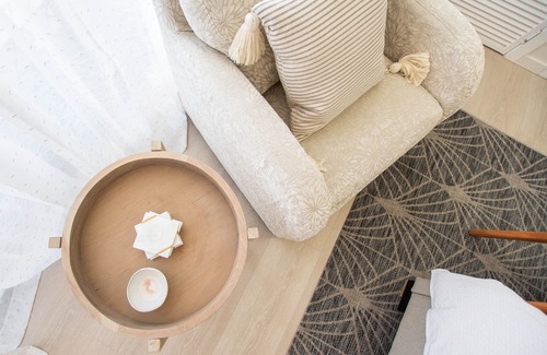Burleigh Waters Apartment | Burleigh stroll beach / Own entry and King Bed