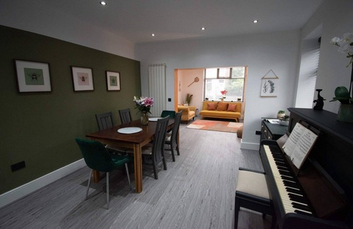Accrington House | Burnley Rd - 3 Bedroom in Accrington