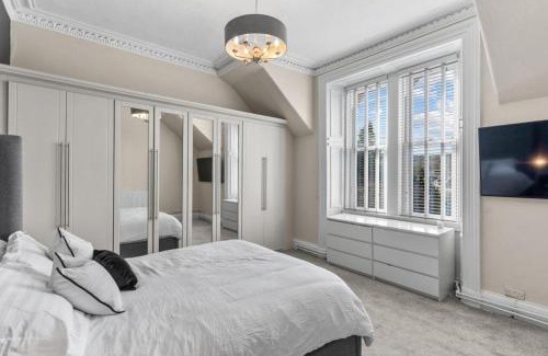 Glasgow Apartment | Burnside