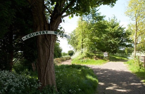 Burgh le Marsh Cottage | Burr Cottage - The Chestnuts Holiday Cottages