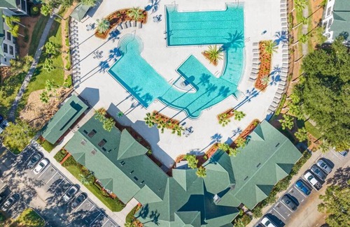 Bearss Plaza Apartment | Busch Gardens, USF, 10 MI to DT Tampa!