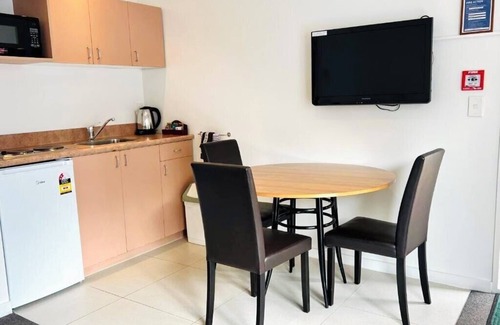 Christchurch Apartment | Bush Inn Court Motel