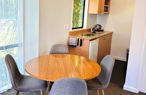 Christchurch Apartment | Bush Inn Court Motel