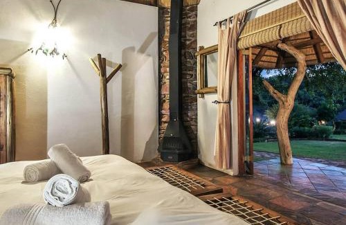 Lepele-Nkumpi Cabin | Bush Willow Lodge - Al Thandiwe