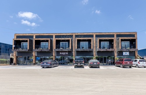 Bushiri Apartment | Bushiri's Long Life Building-Studio-Sleeps 2 #6