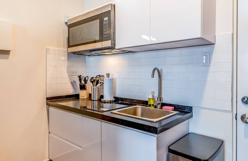 Bushiri Apartment | Bushiri's Long Life Building-Studio-Sleeps 2 #8