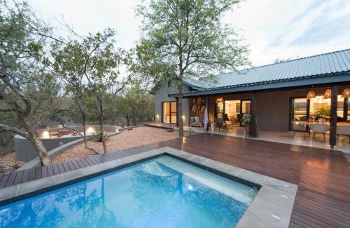 Hoedspruit House | Bushwillow Private Villa