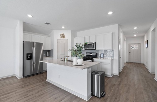 Hutto House | Business Ready/Retreat Minutes to Samsung & Round Rock