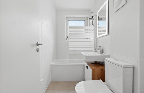 Oberkochen Apartment | Business Travel Dream 2BR 5p | balcony, washer-dryer