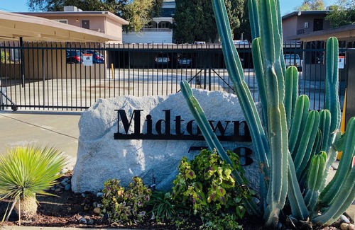 Visalia Apartment | Business Travelers- Remote Work from Here and Explore Central CA!