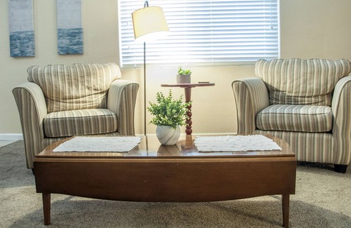 Visalia Apartment | Business Travelers- Remote Work from Here and Explore Central CA!