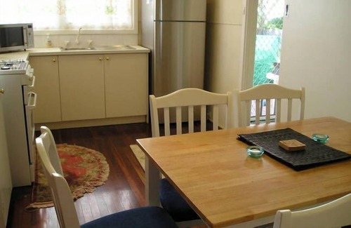 Geographe House | Busselton Beach Getaway,Family, Pet friendly, Big secure yard, close everywhere