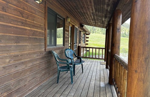 Lake City Cabin | Buttercup Cabin - Quiet Neighborhood with Plenty of Room for All - 4 Bedroom/2.5 Bathroom