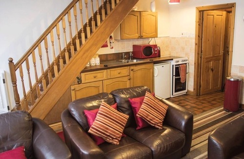 Burgh le Marsh Cottage | Buttercup Cottage - The Chestnuts Holiday Cottages