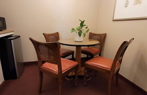 Pacific Grove Hotel | Butterfly Grove Inn