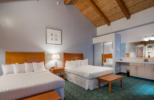 Pacific Grove Hotel | Butterfly Grove Inn