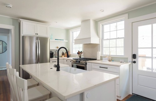 Buzzards Bay House | Buttermilk Bay Beach House - Newly Renovated Waterfront Five Bedroom