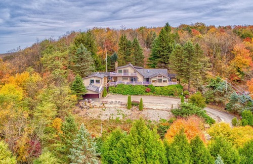 Champion House | Buy 2 Nights, get one free! March Special! Great Skiing at Seven Springs!
