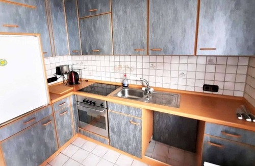 Sondelfingen Apartment | Bw37 Gemütliches Apartment mit 2 Schlafzimmer für Monteure in Reutlingen