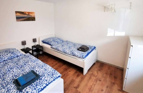 Sondelfingen Apartment | Bw37 Gemütliches Apartment mit 2 Schlafzimmer für Monteure in Reutlingen